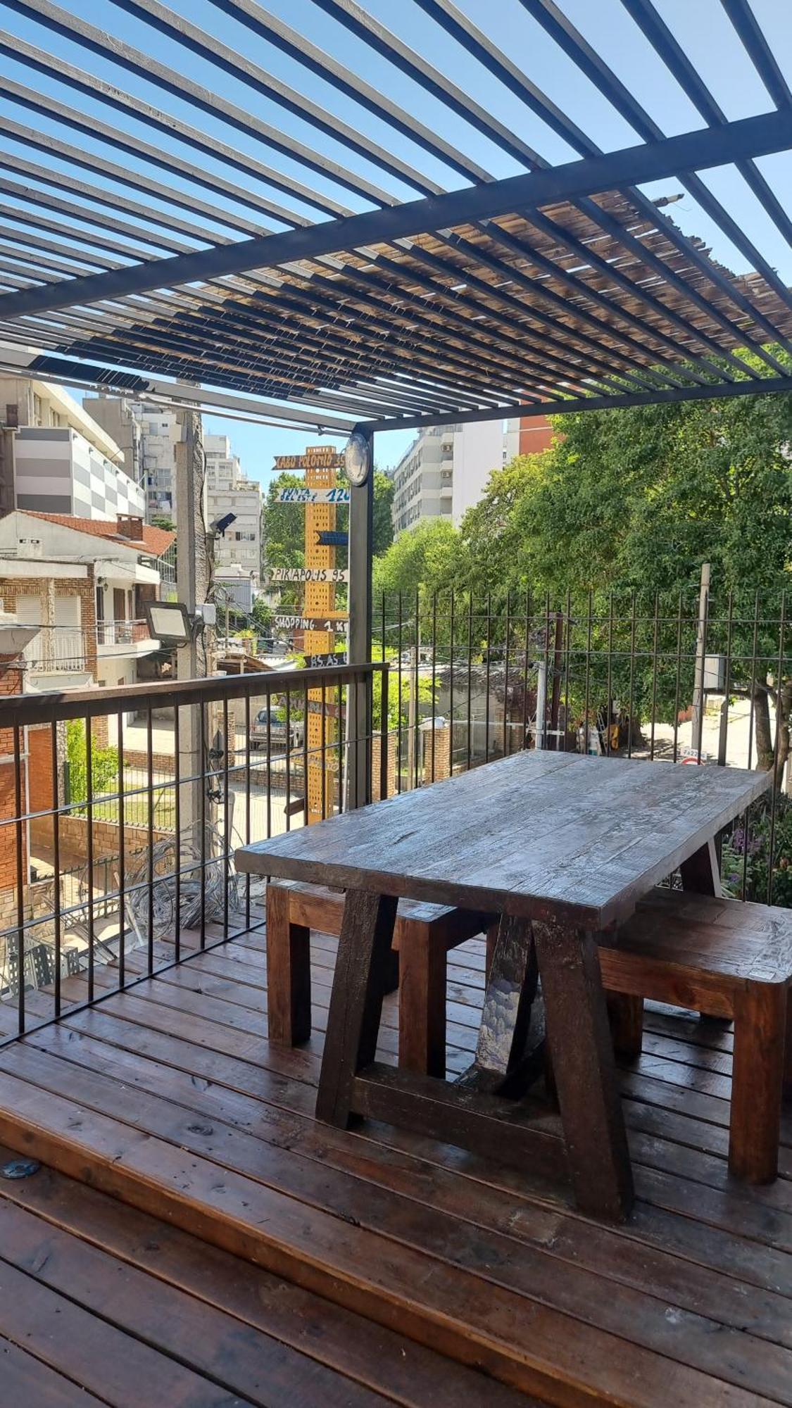 فيلا Loft Casa Dos Pisos Con Garage Pocitos Playa 4 Personas مونتيفيديو المظهر الخارجي الصورة
